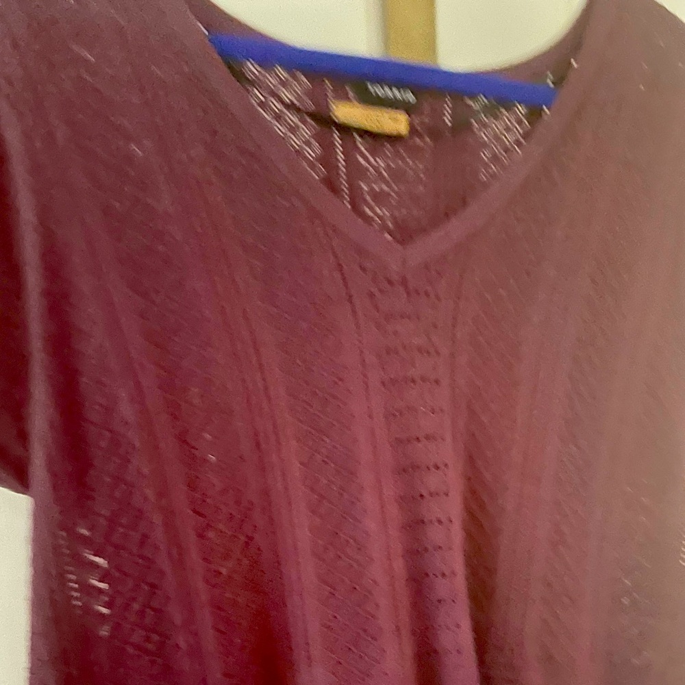 Torrid short sleeve sweater. Mauve/purplish color